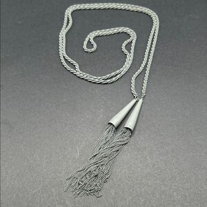 Kendra Scott Matte Gray Pharrah Lariat Necklace